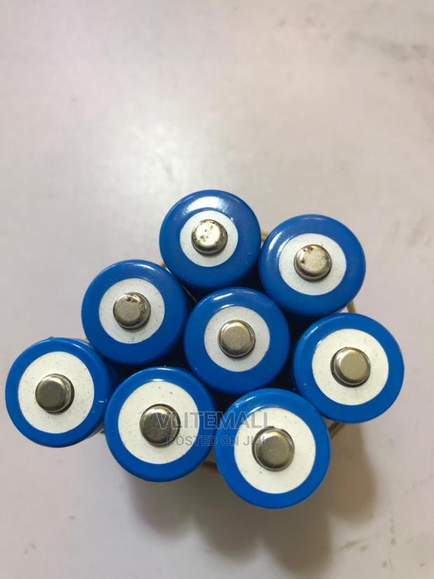 3.7V Lithium Rechargeable Batteries [18650] · Photo 1
