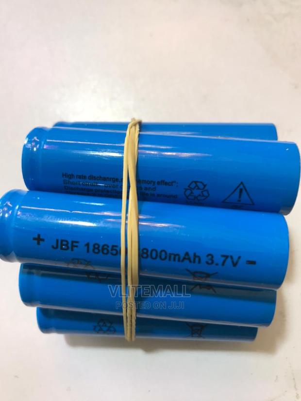 3.7V Lithium Rechargeable Batteries [18650] · Photo 2