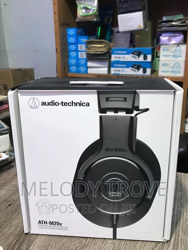 Audio-Technica Ath-M20x Studio Monitoring Headphones · Photo 1