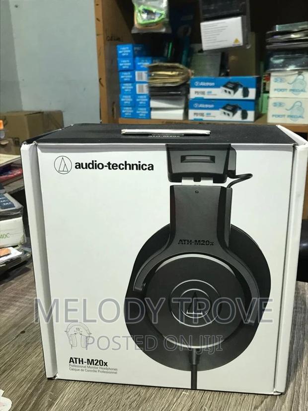 Audio-Technica Ath-M20x Studio Monitoring Headphones · Photo 2