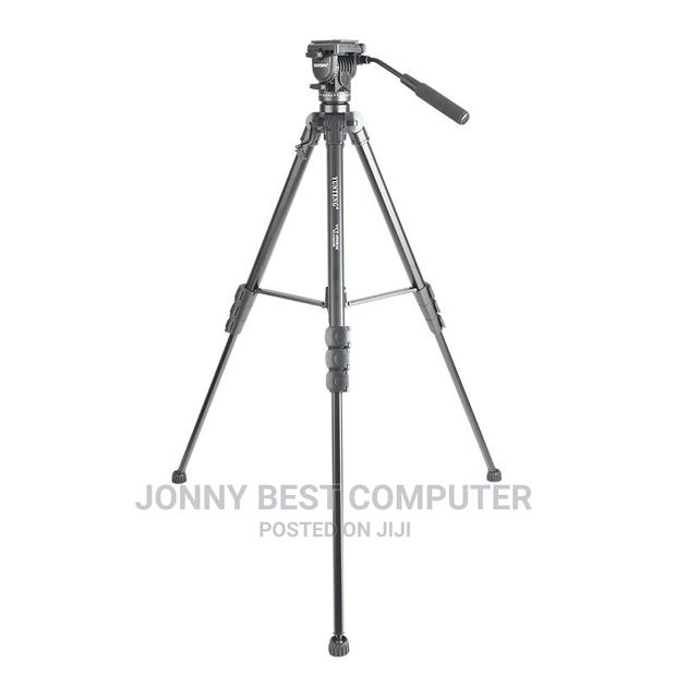 Yunteng 999 Professional Heavy Duty Tripod · Photo 2