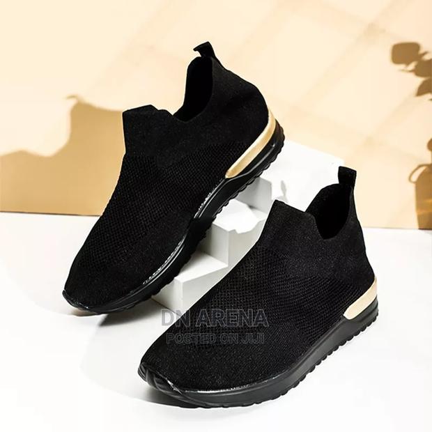 Women Air Mesh Sneakers · Photo 8