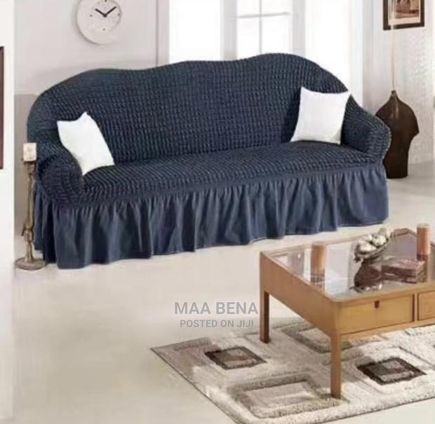 Pleated Sofa Cover · Photo 3