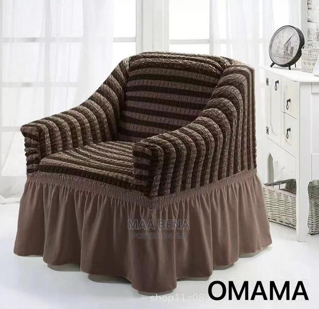 Pleated Sofa Cover · Photo 3