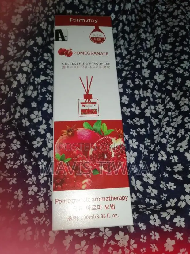 Fresh Pomegranate · Photo 1