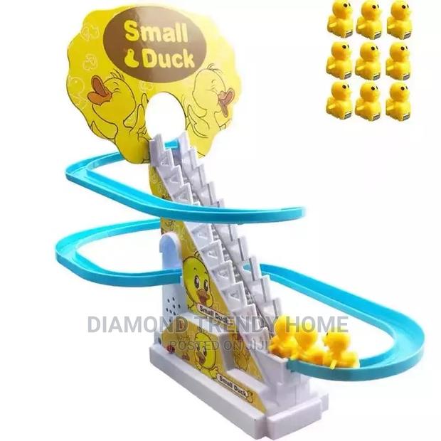 Kids Duck Stair Climbing Competition · Photo 2