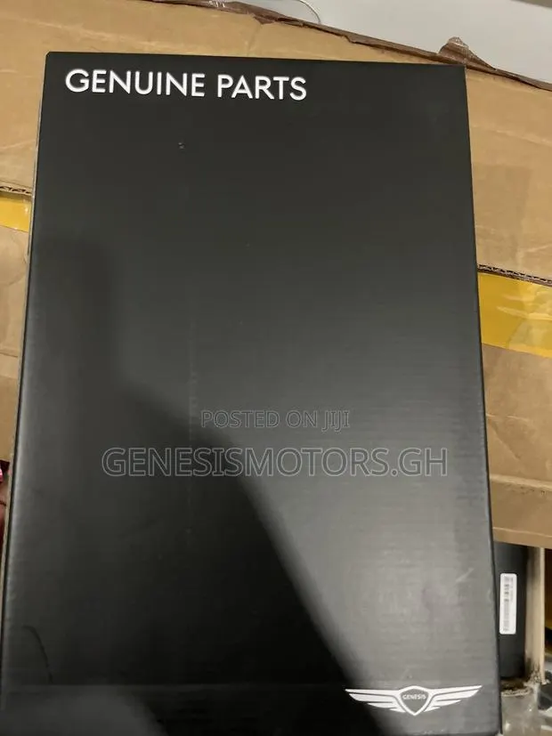 Genesis Gv70 2.5T OEM Engine Filter · Photo 1