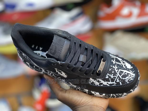 Nike Airforce 1 · Photo 2