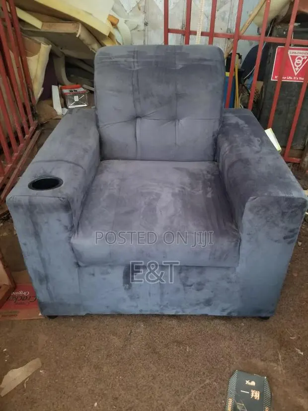 Dark Ash Sofa Single · Photo 1