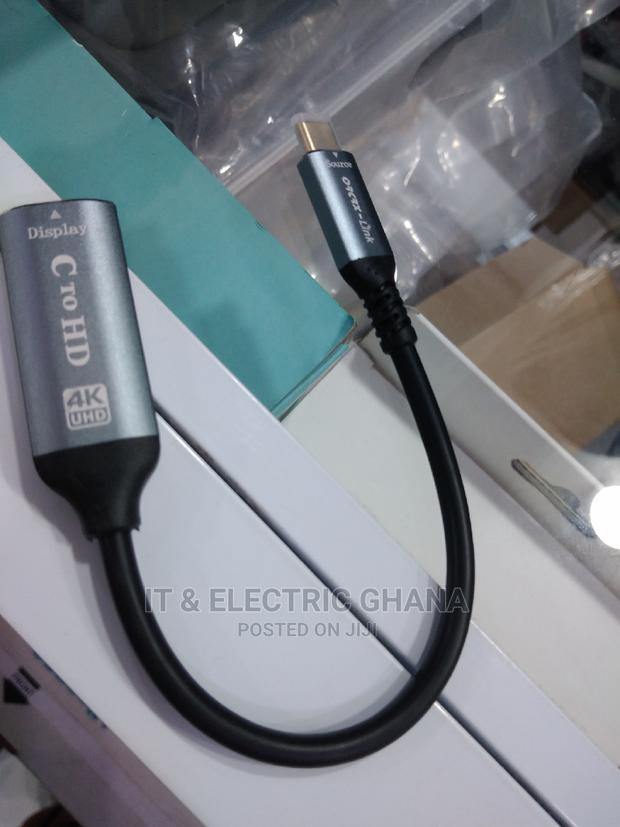 Type C to HDMI Adapter · Photo 1