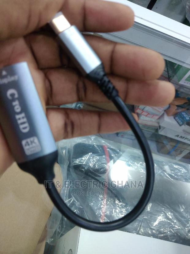 Type C to HDMI Adapter · Photo 2