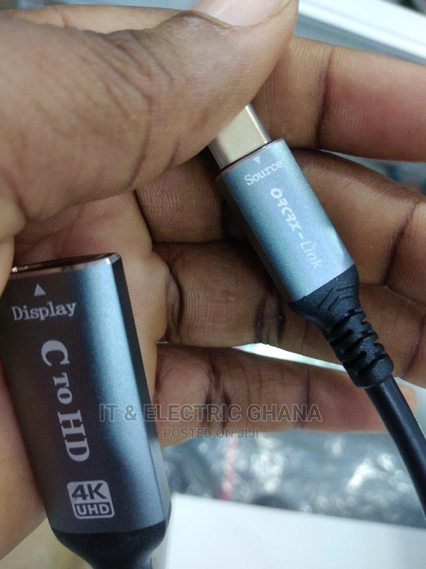 Type C to HDMI Adapter · Photo 3
