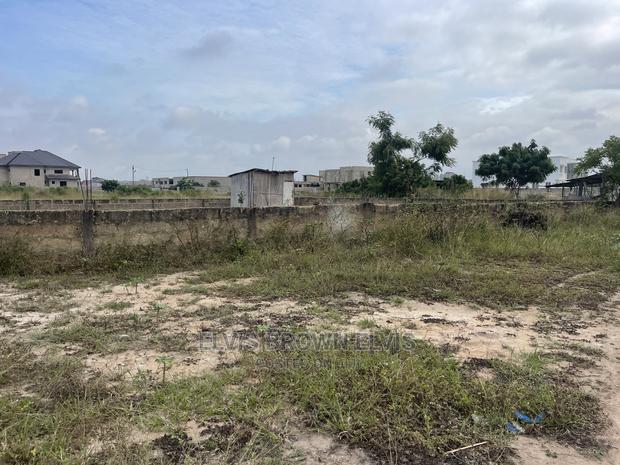 Land for Sale at West Trasacco · Photo 2