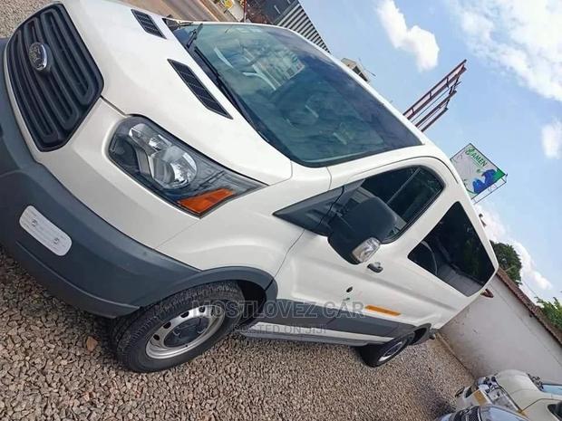 Car Rentals Rent a 15 Seater Ford Transit Buses for Tours · Photo 1