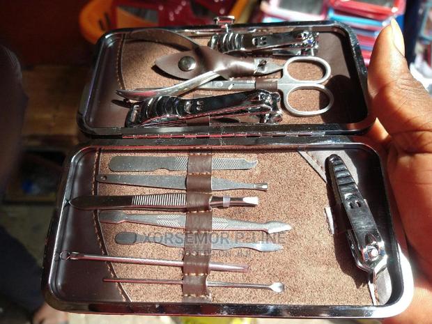 Manicure and Pedicure Set · Photo 3