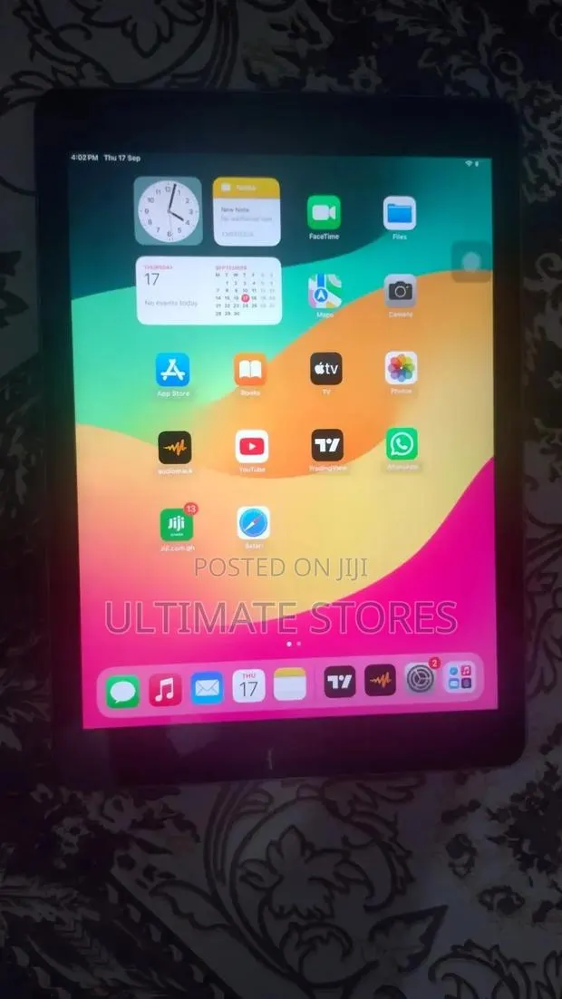 Apple iPad 9.7 32 GB Silver · Photo 1