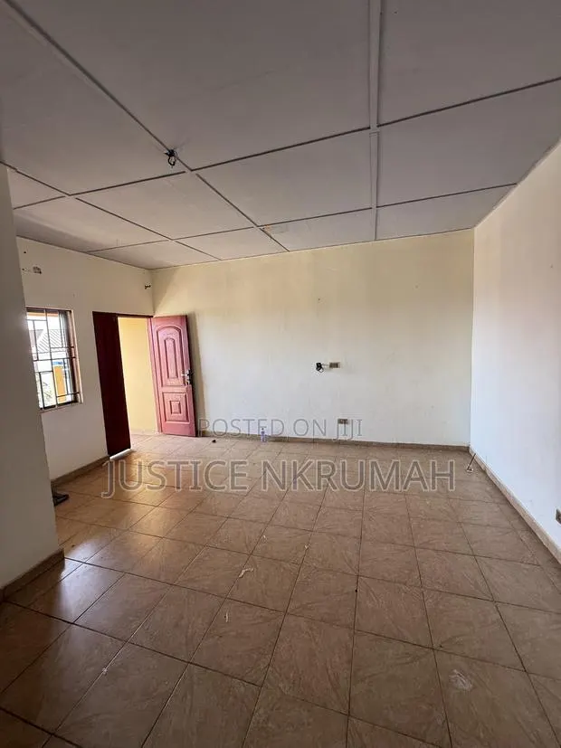 1bdrm Apartment in Old Barrier for rent · Photo 1