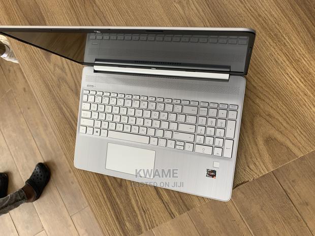 New Laptop HP Pavilion 15 8GB AMD Ryzen SSD 256GB · Photo 3