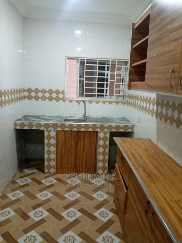 Exe 2-Bedrooms Apartment Dansoman · Photo 3