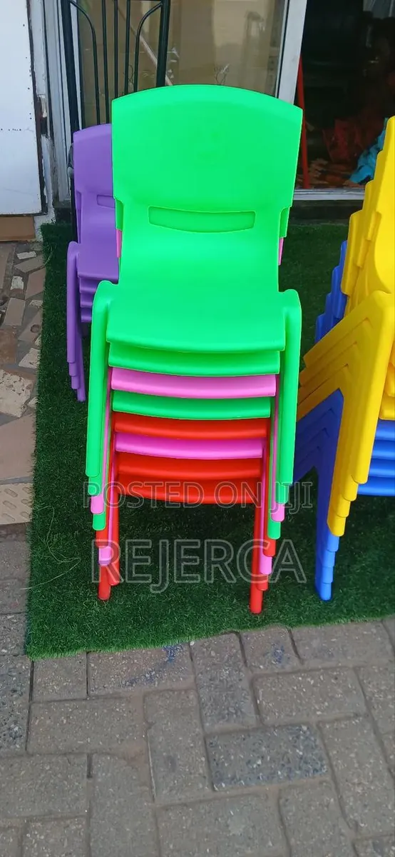 Creche Chair as Seen · Photo 1