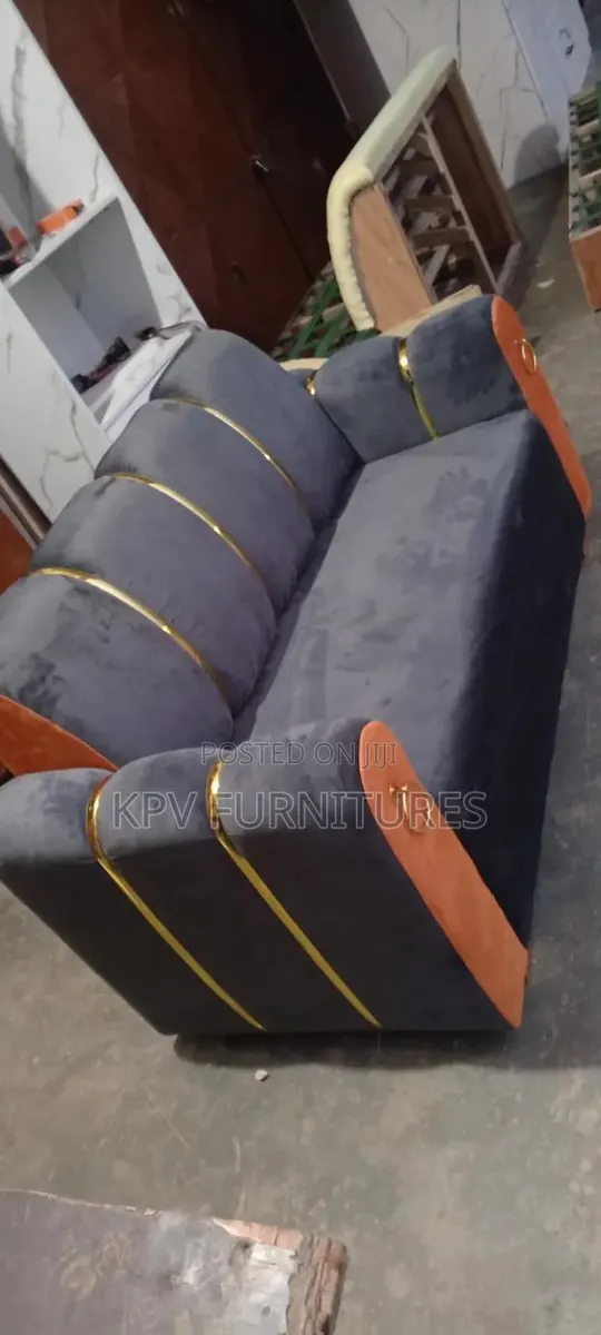 2in1 Seater Sofa · Photo 1