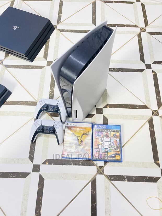 Uk Used Playstation 5 With Games · Photo 5