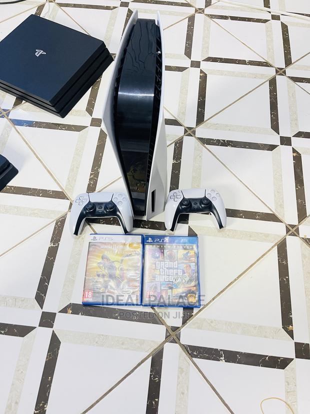 Uk Used Playstation 5 With Games · Photo 3