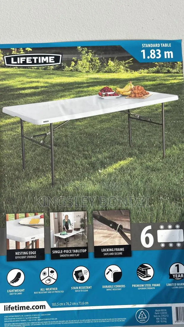 Outdoor Folderable Tables and Chairs · Photo 1