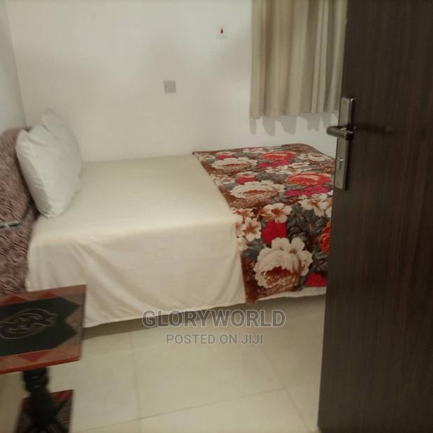 Beautifully Furnished 2 Bed Apartment at Spintex · Photo 4