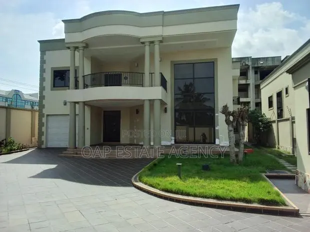 4bdrm House in Dzorwulu for rent