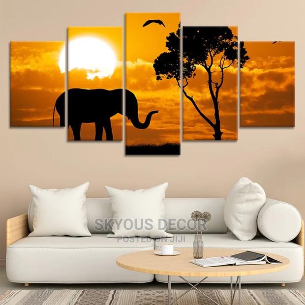 Wall Canvas · Photo 1