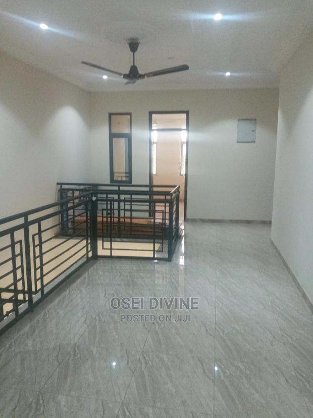Highly Exe Self Compound House-4 · Photo 3