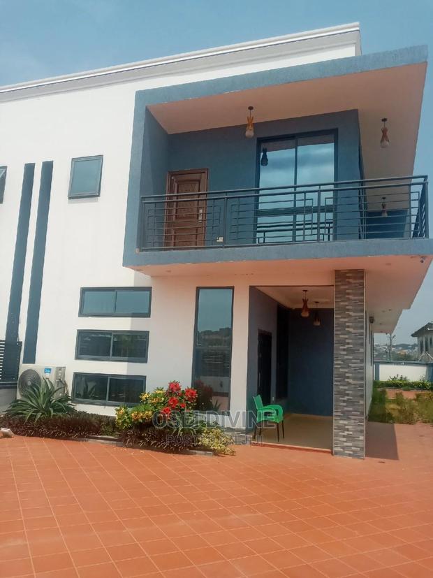 Highly Exe Self Compound House-4 · Photo 1