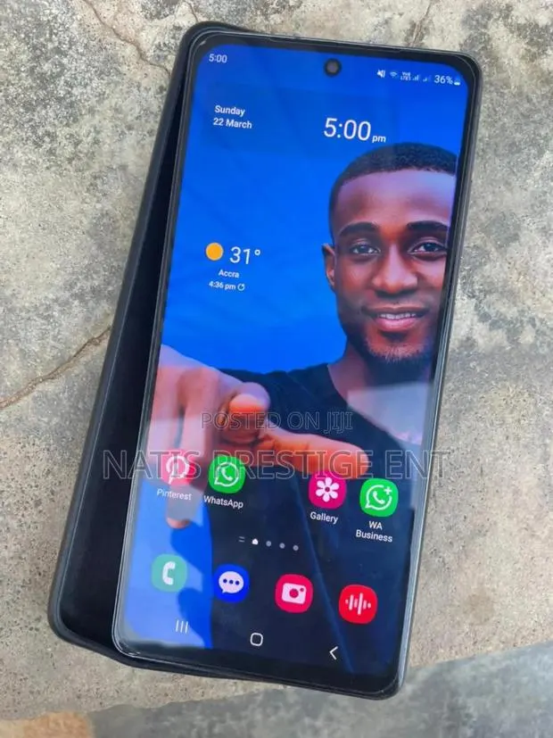 Samsung Galaxy S20 FE 5G 128 GB Black · Photo 1