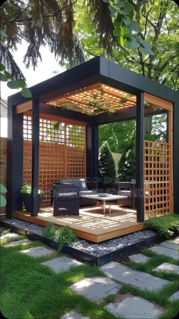 Pergola Installation for Homes Gardens · Photo 1