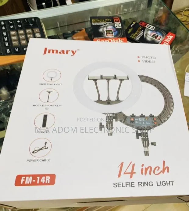 Classic Design Jmary 14” Photo and Video Selfie Ringlight. · Photo 1