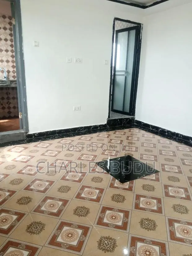 1bdrm Apartment in Roma Estate, Dansoman for rent · Photo 1