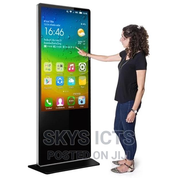 All in One Digital Kiosk / Self Service/Advertising Machine · Photo 1