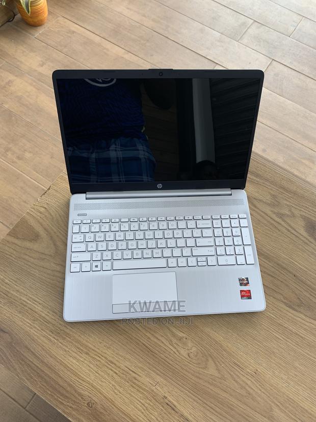 New Laptop HP 15 8GB AMD Ryzen HDD+SSD 1T · Photo 1