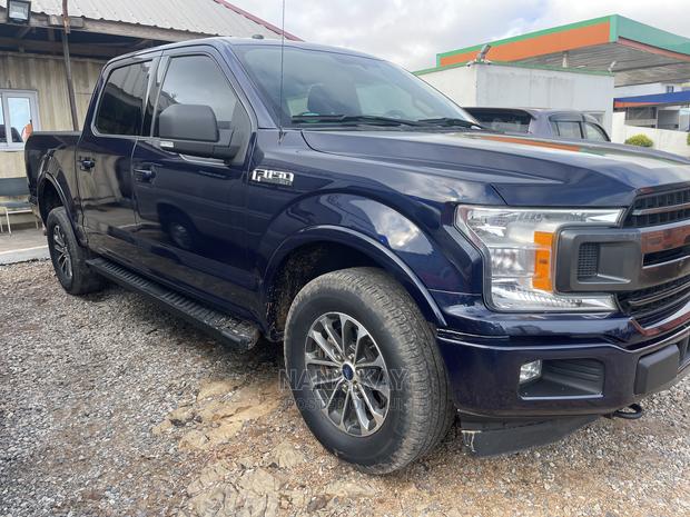 Ford F-150 2019 Blue