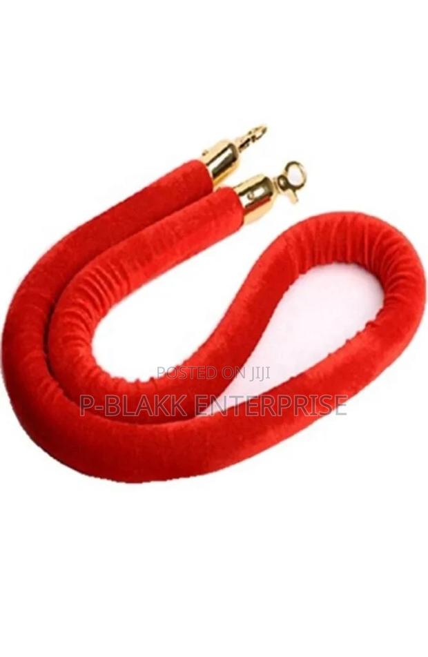 Velvet Rope Stanchion/Crowd Control Velvet Ropes · Photo 1