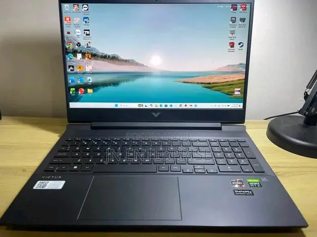 New Laptop HP Victus 15 16GB AMD Ryzen 5 SSD 512GB · Photo 1
