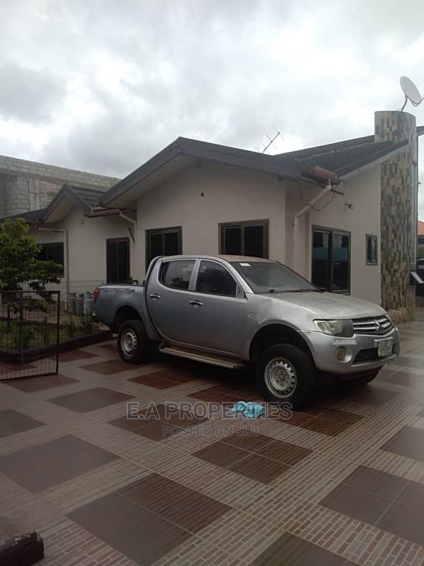 6bdrm House in E a Propertis, Ability for Sale · Photo 2