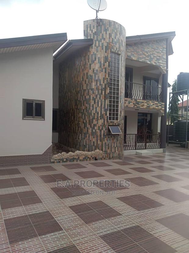 6bdrm House in E a Propertis, Ability for Sale · Photo 4