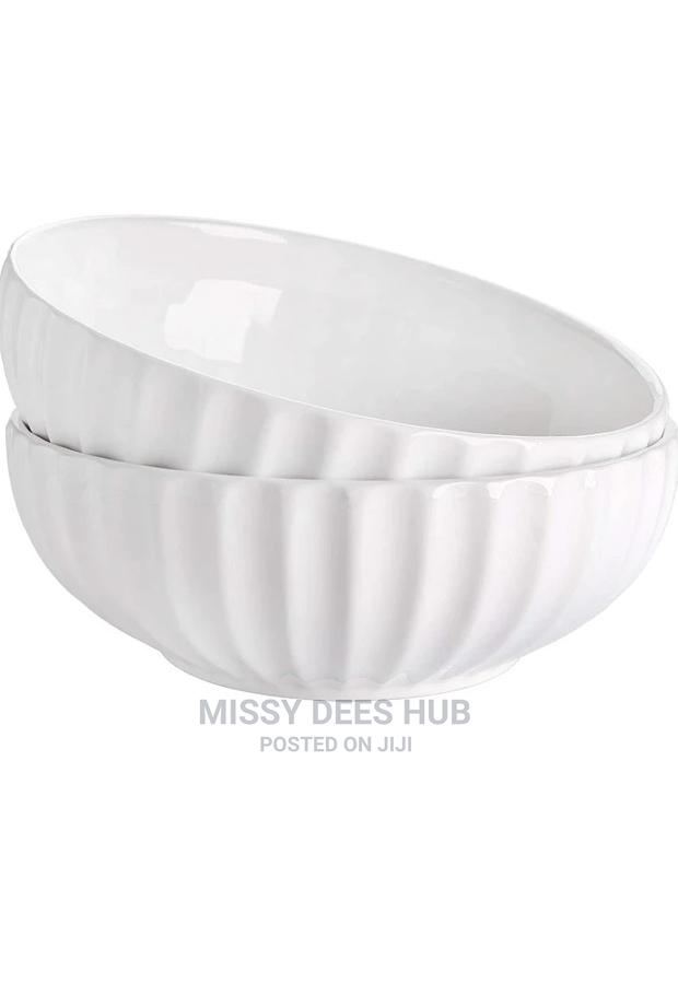 Extra Large Ceramic Bowl · Photo 3