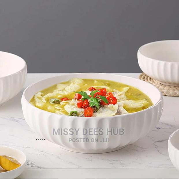 Extra Large Ceramic Bowl · Photo 1