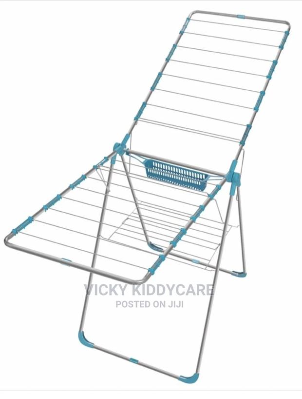 Laundry Drying Line · Photo 1