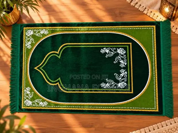Prayer Mat, Rug, Praying Carpet. Turkish Sajada · Photo 1