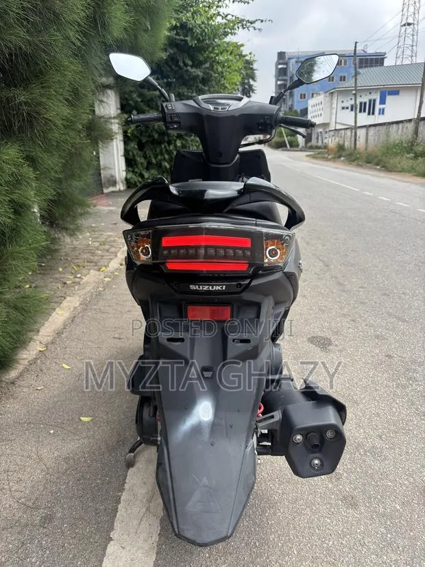 Suzuki Smash 2022 Black