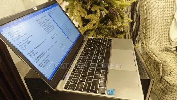 Laptop Chuwi HeroBook Pro 8GB Intel Celeron SSD 500GB · Photo 1